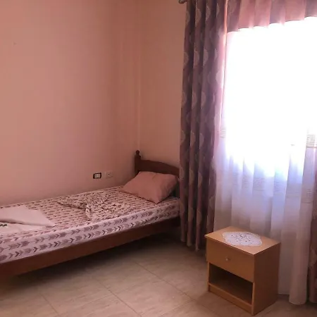 Boulevard Apartments Peshkopi Maison d'hôtes 3*